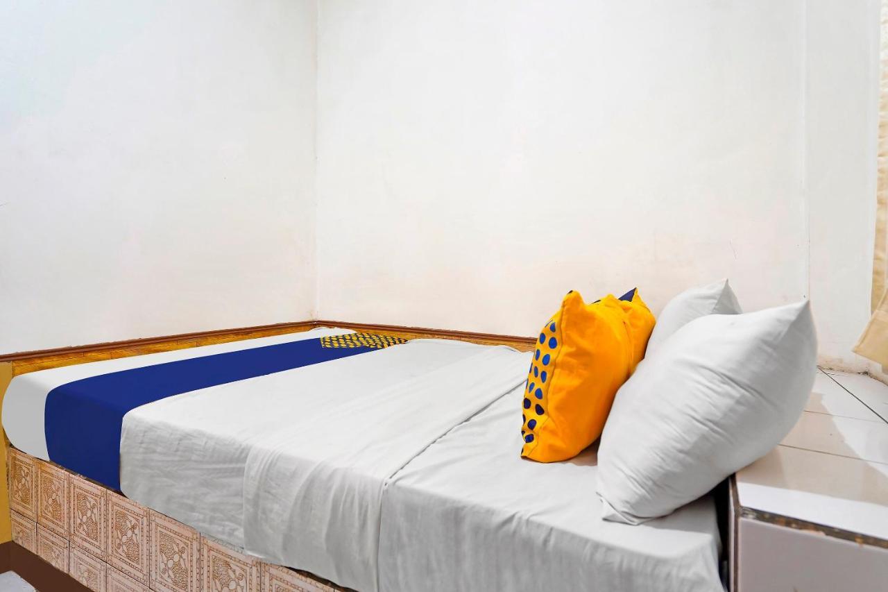 בנדונג Spot On 91444 Hotel Arimbi מראה חיצוני תמונה